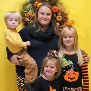 Meet your Posher, Deborah